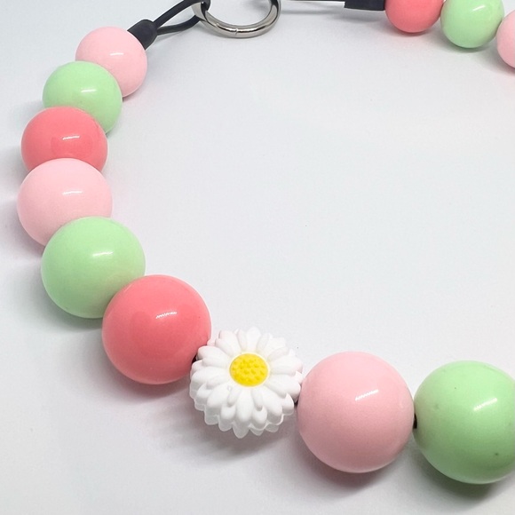 Beaded Dog Collar Necklace Size Medium Watermelon & Daisies Pink Green Floral - Picture 2 of 8